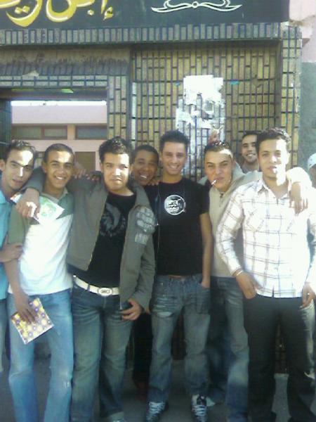 hadou houma l3acheran dyal zizou khousousan malin la sucette