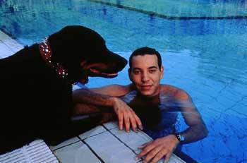 le roi mohamed 6 avec son chient